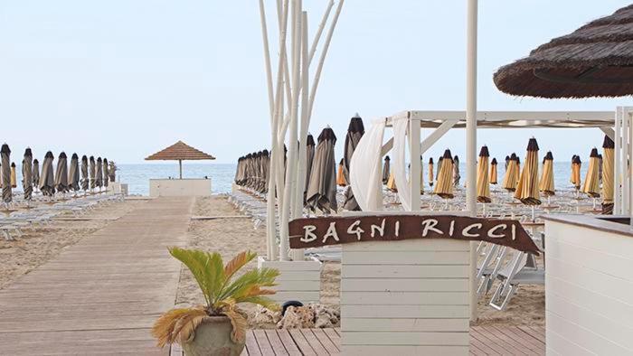Hotel Mia Restaurant Rimini Exterior foto